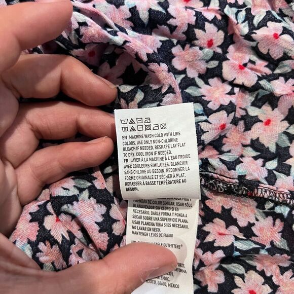 American Eagle Womens Ditsy Floral Crop Button Up Top Sz M 90s Cottage Viscose - Picture 5 of 7